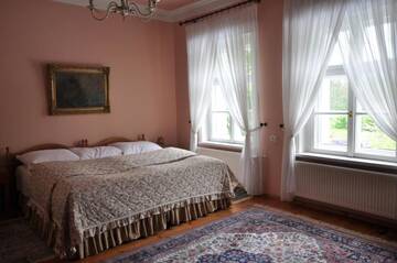 Фото номера Двухместный номер с 1 кроватью Апарт-отели Restauracja - Hotel Pałacowa г. Рогово 3